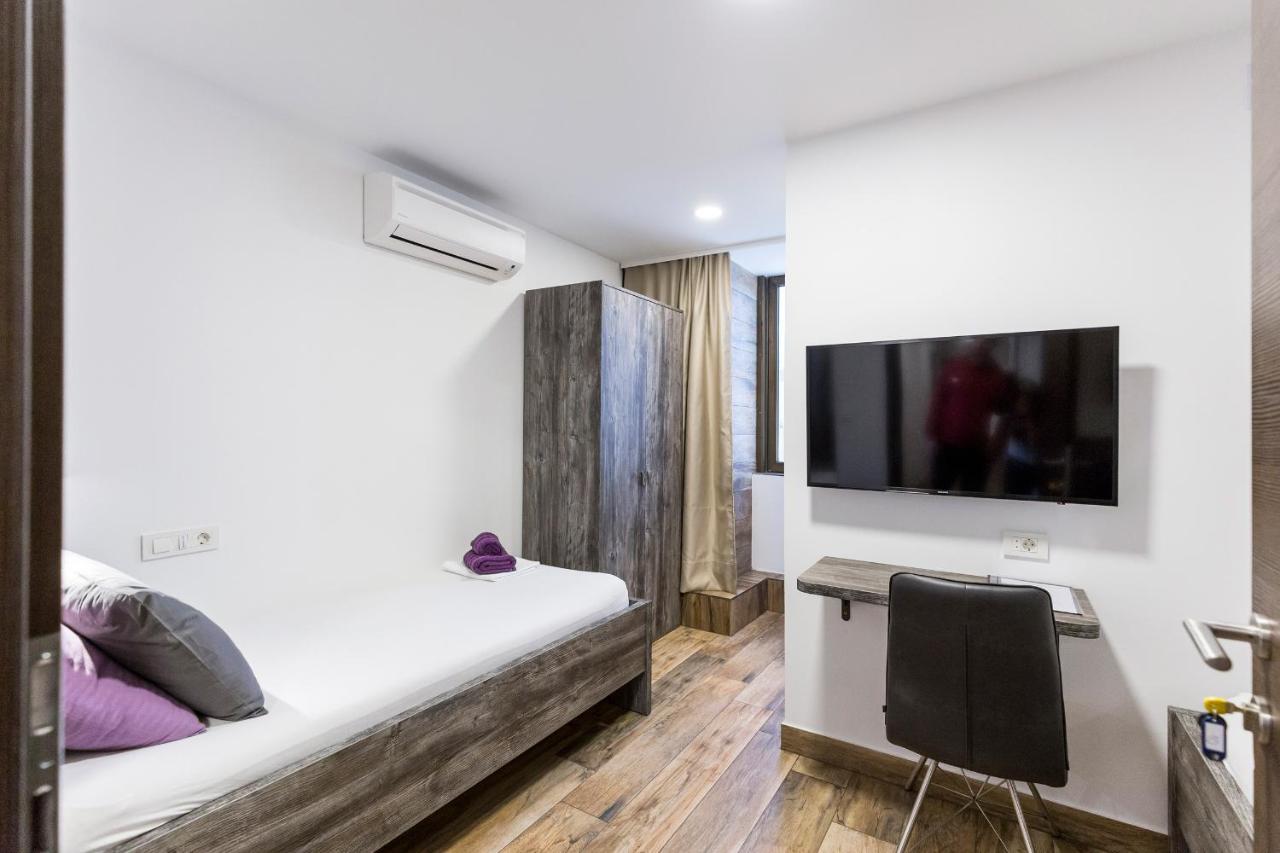 Apinelo Tower Hiša za goste 4*